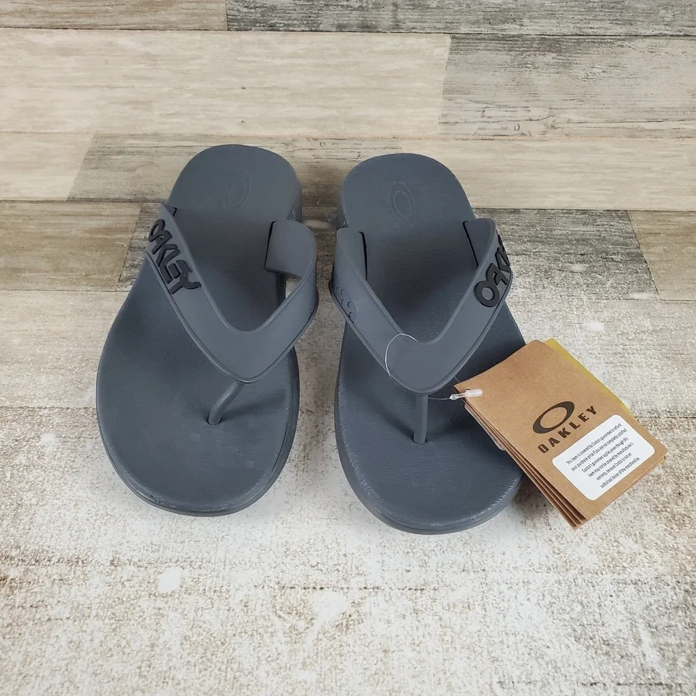 Oakley B1B Mens Flip-Flop Sandals Sz‎ 8 Uniform Gray Slip On Open & Round Toe
